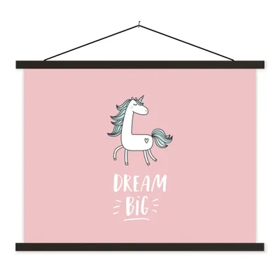 Produktbild von MuchoWow® Textilposter Einhorn - Kinder - Zitate - Große Träume - Mädchen - Rosa 60x45 cm mit schwarzem Rahmen - Poster Schlafzimmer