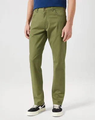 Produktbild von Wrangler - GREENSBORO OLIVE - W30 X L34