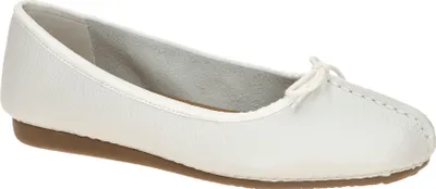 Produktbild von Clarks FRECKLE ICE Ballerinas - Damen Halbschuhe - Slipper weiß Freizeit NEU