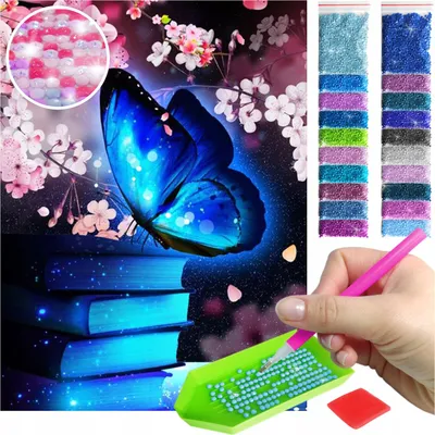 Produktbild von ARTULIO - Diamond Painting Set - Blauer Schmetterling auf Büchern - 40 x 30 cm - AB Steine - Crystal Art, Komplettset Mosaik + Zubehör