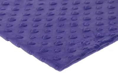 Produktbild von Minkee Fleece Knit mit Herzprägung Violett 50 x 155 cm