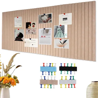 Obrázek produktu pro Samolepicí korková nástěnka, rozměry 120 x 80 cm – dekorativní a funkční řešení pro kancelář i domácnost