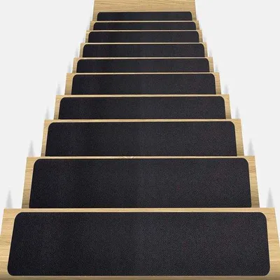 Produktbild von Famanu Treppenmatte 20 x 76 cm (14 Stück) rutschfeste Innenmatte für Holzstufen - Schwarz