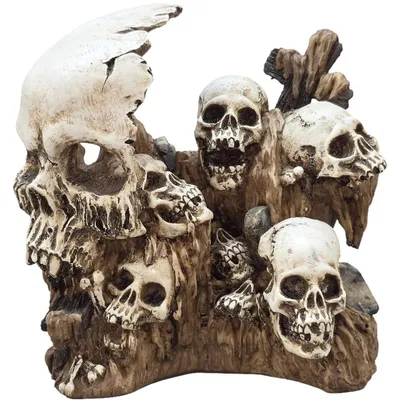 Produktbild von Fantasy Skulptur Schädelberg mit Kreuz und Totenköpfen