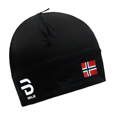 A black beanie with the Norwegian flag and a brand logo.