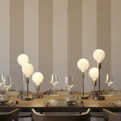 Immagine prodotto di Alzaluce - Lampada da tavolo in metallo