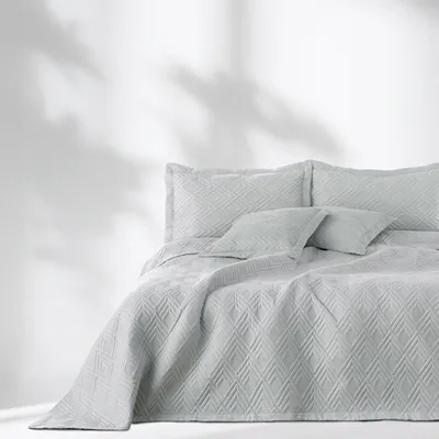 Produktbild von AmeliaHome Graue Tagesdecke Elegant für Wohnzimmer Schlafzimmer 170x270