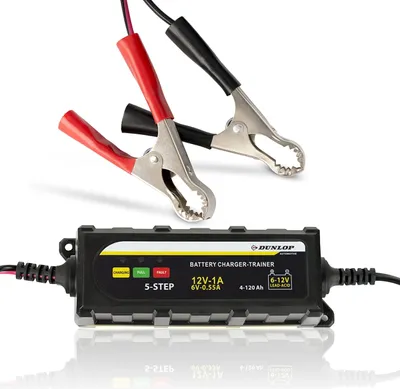 Produktbild von Dunlop Ladegerät Autobatterie mit LEDAnzeige - Batterieladgerät 12V - Batterie Ladegerät für Auto, Motorrad, Roller und Boot - IP65  - mit Kontrollleuchten und Überbrückungskabel
