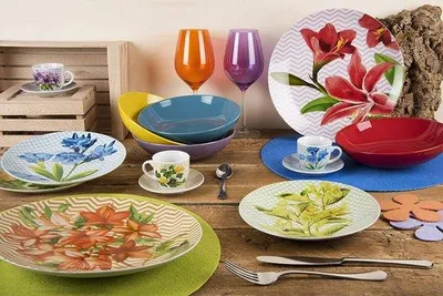Image de Service à café Famanu pour expresso - 6 tasses et 6 soucoupes