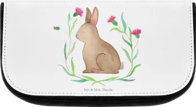 Produktbild von Mr. & Mrs. Panda Kosmetiktasche Hase Sitzen - Weiß - Geschenk, toilettenbeutel, kosmetiktäschchen, Kaninchen, Frohe Ostern, kulturtäschchen, klein, Ostergrüße, Liebe