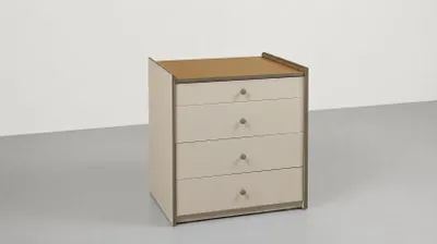 Image de Armoire beige moderne, commode de luxe, meuble pour chambre