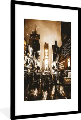 Produktbild von MuchoWow® MuchoWow® Gerahmtes Poster Golden - Stadt - Menschen 60x90 cm - Poster mit zchwarzem Bilderrahmen - Dekoration - Wandposter Wohnzimmer - Hochwertig