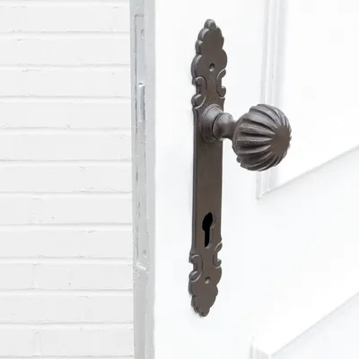 Produktbild von Türbeschlag mit Knauf für Haustüren, Knauf - feststehend | PZ92 | Eisen braun