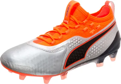 Produktbild von PUMA 104775_01, Fußball, Männlich, Schwarz, Orange, Silber, Kind, Einfarbig, Geformte Bolzen