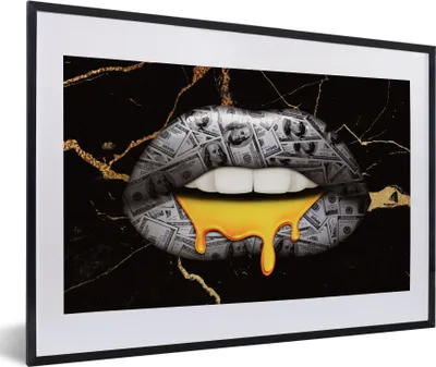 Produktbild von MuchoWow® MuchoWow® Gerahmtes Poster Lippen - Geld - Abstrakt 60x40 cm - Poster mit zchwarzem Bilderrahmen - Schlafzimmer - Plakat in Rahmen - Drucken