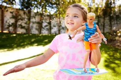 Produktbild von Barbie Fashionistas. Ken Surfer + akcesoria HPT50