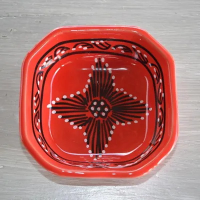 Obrázok produktu pre Osemuholníkový tanier Tatoué červený - D 15 cm