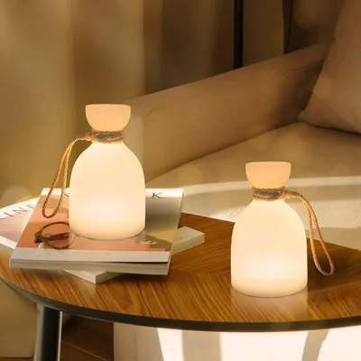 Produktbild von 2er Tischlampe kabellos mit Fernbedienung,8 Farben,LED Nachtlicht,dimmbar,Campinglampen,USB Nachttischlampe wasserdicht,ideale Dekoration für Zuhause
