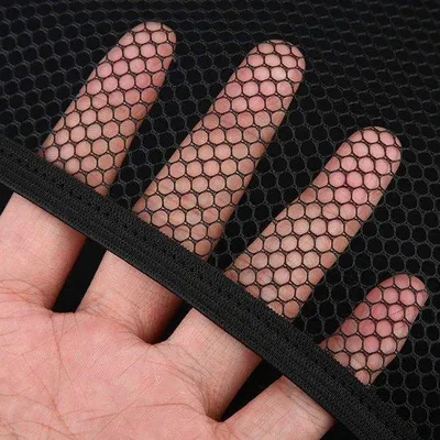Productafbeelding van Reiskoffer voor essentiële oliën - Reisaccessoire - Organizer met 60 delen - Flesjes van 5/10/15 ml - 31 x 22,5 x 7,7 cm - Veilig en georganiseerd - Reisaccessoire