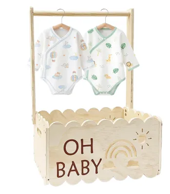 Image de Coffre de rangement en bois pour vêtements pour enfants