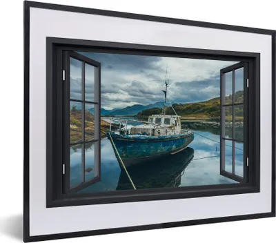Produktbild von MuchoWow® MuchoWow® Gerahmtes Poster Durchblick - Boot - Berg 40x30 cm - Poster mit zchwarzem Bilderrahmen - Bilderrahmen - Poster im Rahmen