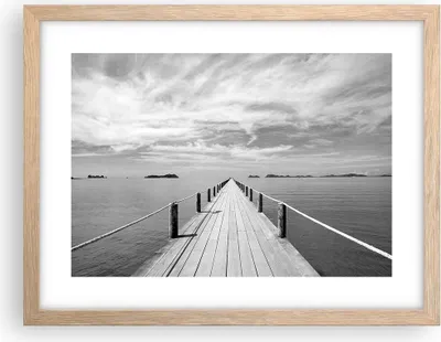 Produktbild von Gerahmtes Poster - Rahmen in heller Eiche - Holz Brücke Meer - 40x30 cm - Wand Bild - Wanddeko - Wandbilder - Kunstposter - Wandposter - Bilderrahmen - Bilder - Kunstdruck - P2NAA40x30-4985