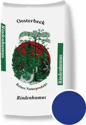 A bag of Oosterbeek Rindenhumus with a graphic of trees and a red sun.