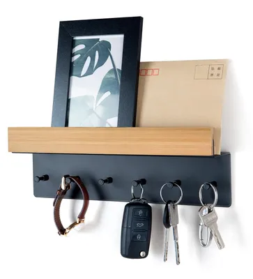 Productafbeelding van Houten sleutelbord met opbergruimte en 6 haken, geschikt voor de hal, gang of keuken.