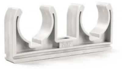 Obrázok produktu pre Dvojpríchytka na potrubie, biely plast - 2x25mm