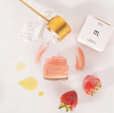 Obrázok produktu pre Mohani Výživný a ochranný balzam na pery jahoda, 15 ml