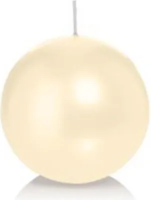 Produktbild von INNA-Glas Kugelkerze MAEVA in Cellophanfolie, creme, Ø8 cm, 25h - Germany - Dekorative Kerze