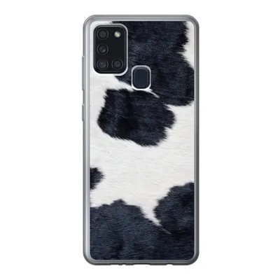 Produktbild von MuchoWow® Handyhülle Schutzhülle Hülle für Samsung Galaxy A21s Bild einer schwarzen und weißen Kuhhaut Silikon Softcase Handy Hülle - Hartschale
