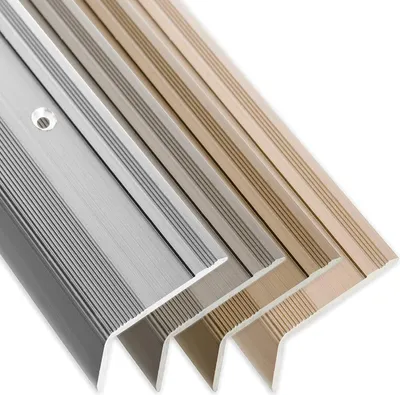 Produktbild von Stufenkantenprofil Glory L-Form in 4 Farben & 3 Längen inkl. Montagematerial Elegant Gold S 90 cm