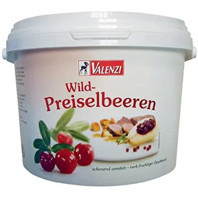 A white plastic tub of Valenzi Wildpreiselbeeren (wild lingonberries).