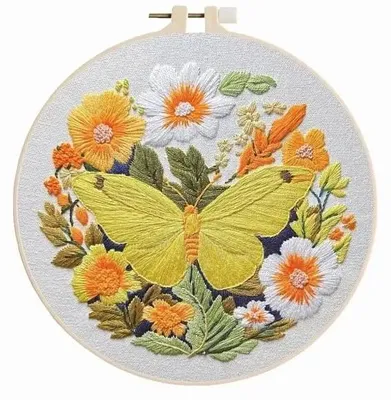 Image de Kit de broderie "Papillon jaune" - Titanum