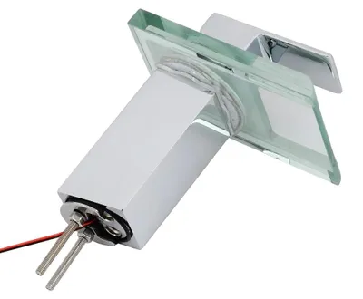 Produktbild von Wasserfall-Wasserhahn, LED-Beleuchtung, Einhebel-Design, Silber