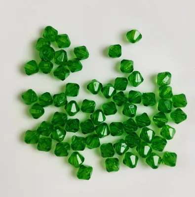 Produktbild von Doppelkegel Bicone 100 Stück Acryl Perlen Kristall Lose Perlen mit Loch , 4 mm 100 Stück, Grün 2