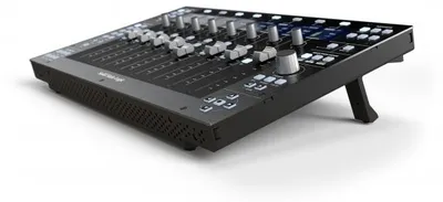 Imagen del producto de Controlador DAW SSL UF8