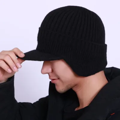 Produktbild von Herren Winter Strickmütze mit Schirm und Ohrenschützern, Winddichte warme Mütze mit Ohrenklappen, Baseballmütze für Outdoor-Radfahren, Gestrickte Zeitungsjungenmütze mit Visier, Schwarz, Einheitsgröße