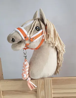 Produktbild von Hobby Horse Set: A3 Halfter mit weißem Fell + Anbindestrick - weiß und orange
