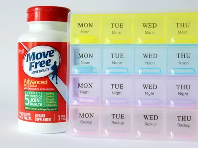 Productafbeelding van XL Pillendoos / Medicijn Box met 28 Vakjes voor 4 Dagdelen - Week Pillendoos - Medicijnen Medicatiedoos 7 Dagen met 4 Compartimenten - Ochtend /