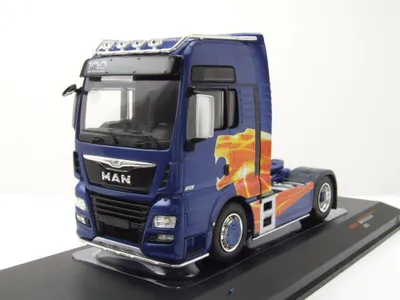 Produktbild von Ixo Models TR235 MAN TGX XXL Zugmaschine 2020 blau metallic 1:43