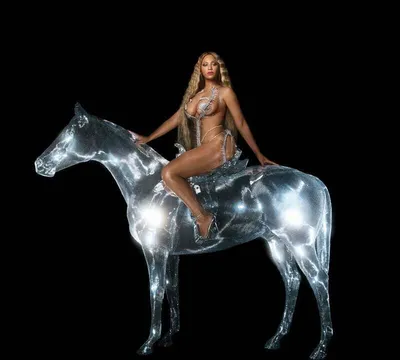 Obrázok produktu pre Beyoncé - Renaissance (Deluxe) (Random Poster) (Booklet) (2 LP)