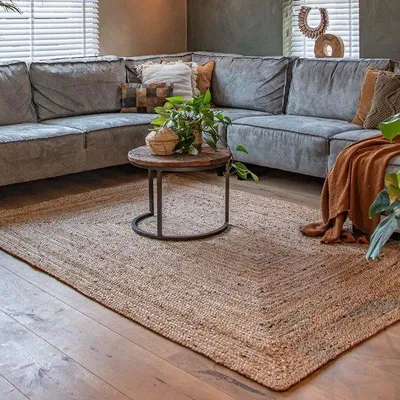 Obrázek produktu pro Uniqoos® Aime, jutový koberec, čtvercový, přírodní, 300x300 cm, ručně tkaný, tloušťka 8 mm, hmotnost 2,2 kg/m²