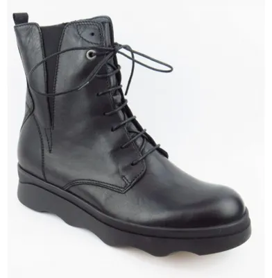 Produktbild von Wolky Akita CW black WF Stiefelette Schwarz in Gr. 39