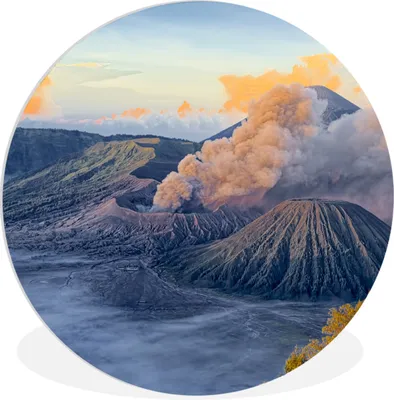 Produktbild von MuchoWow® Rundes Wandbild - Runde Bilder Nebel in Indonesien Ø 60 cm Kreis Wanddekoration Kunststoff - Wandkreis - Wandschmuck - Wand Kreis - Das Schlafzimmer - Die Bilder - Wandmalerei - Kunst für das Haus - das Plastik