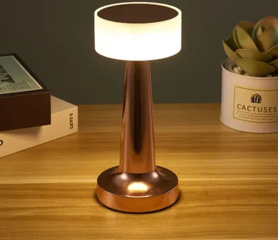 Produktbild von Kabellose LED Tischlampe, dimmbare Touch-Nachtlampe mit 3 Lichtfarben, wiederaufladbare Vintage LED Tischlampe für Wohnzimmer und Schlafzimmer, Roségo