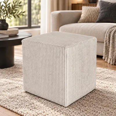 Produktbild von Best For Home | Würfel Pouf Hocker | Staubsturm Poof Fußhocker | Samt Sitzhocker für Wohnzimmer, Schlafzimmer & Flur | Polster Ottoman | Gepolstert Sitzpuff oder Sitzwürfel für Sofa oder Sessel, KI-generiertes Bild
