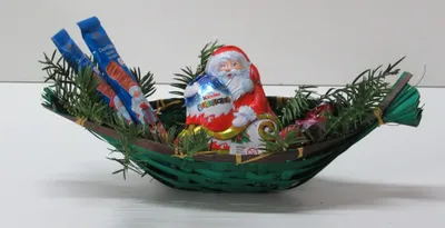 Produktbild von Geschenkkorb Präsentkorb klein L 37 / B 12 / H 6 cm Korb Weihnachten Ostern