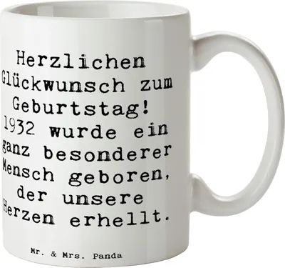 Produktbild von Mr. & Mrs. Panda Geschenktasse Spruch 1932 Geburtstag - Weiß - Geschenk, Pott, liebevolle Botschaft, Becher, 90 Jahre, Geburtstagsfeier, Happy Birthday, Kaffeebecher